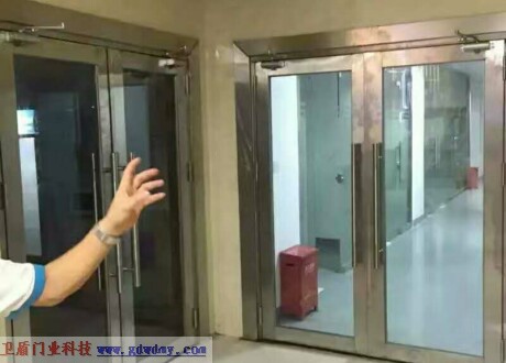 不鏽鋼防火玻璃門BZ-8016